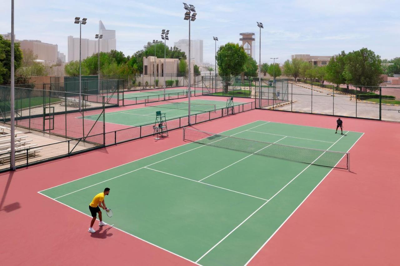 Intercontinental Riyadh By Ihg Экстерьер фото Tennis courts at the Arizona State University Tennis and Swim Center